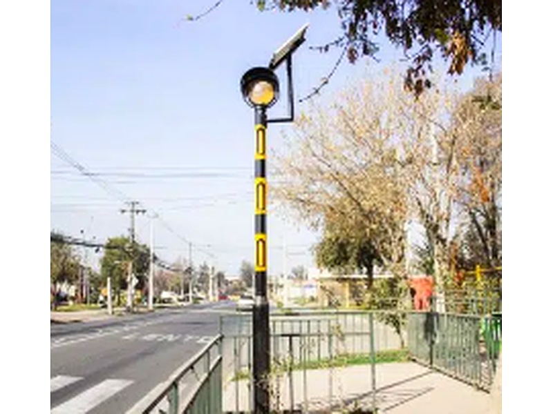 Poste Solar Chile