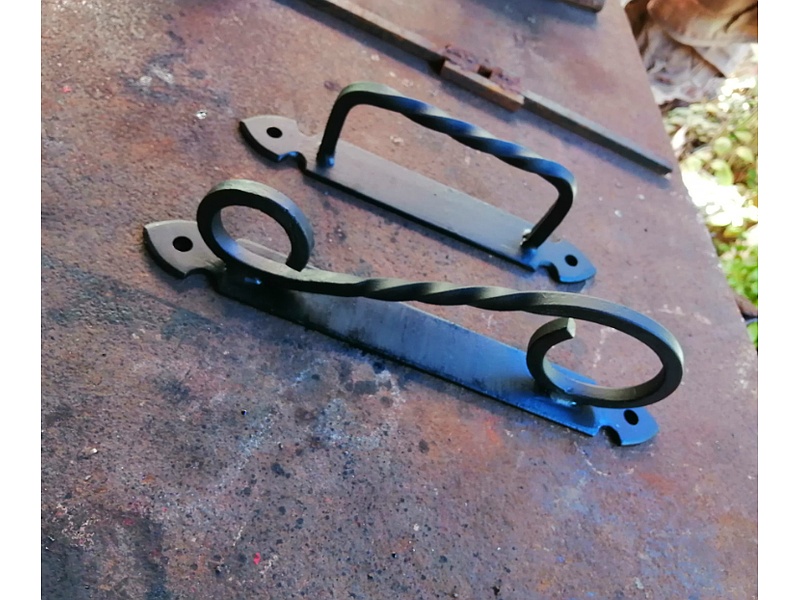 Tirador para puerta en acero Chile