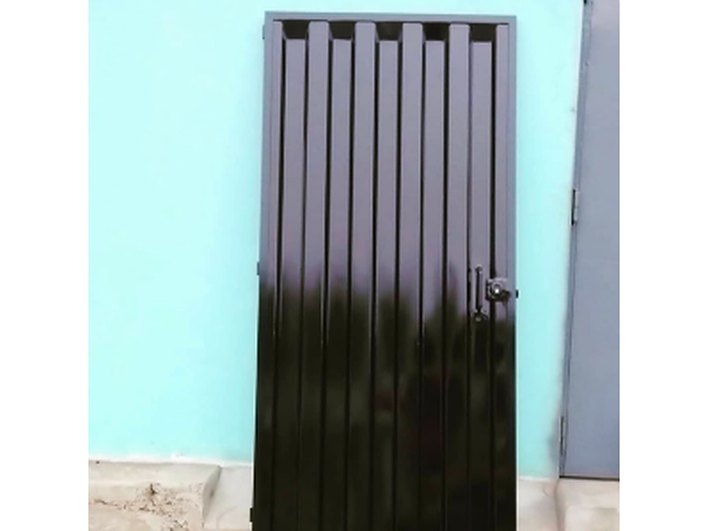 Puerta Acanalada Metálica Chile