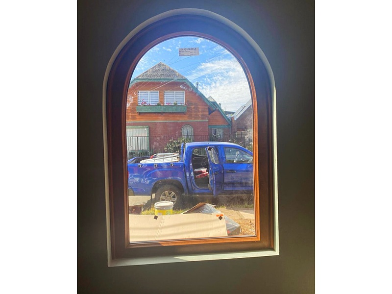 Ventana de madera Chile
