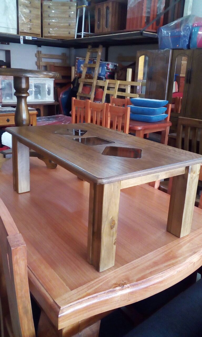 Mesa de centro de sala en madera Chile