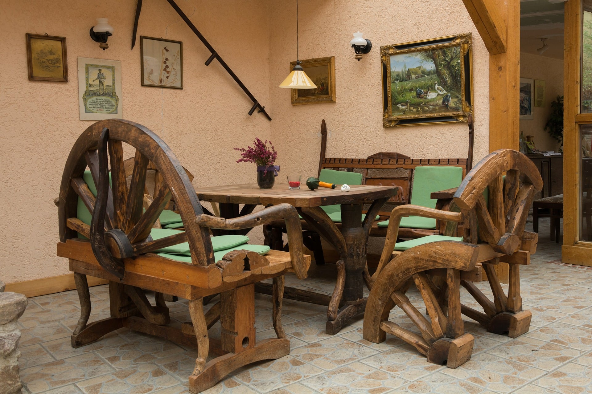 Sala comedor de madera fina 4 puestos Chile