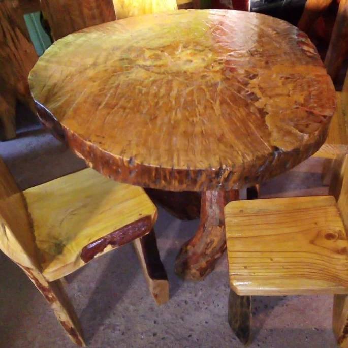 Sala Comedor de 4 plazas de madera Chile