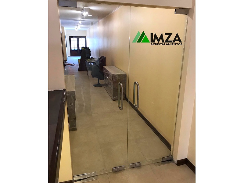 Puertas de vidrio de seguridad templado Chile