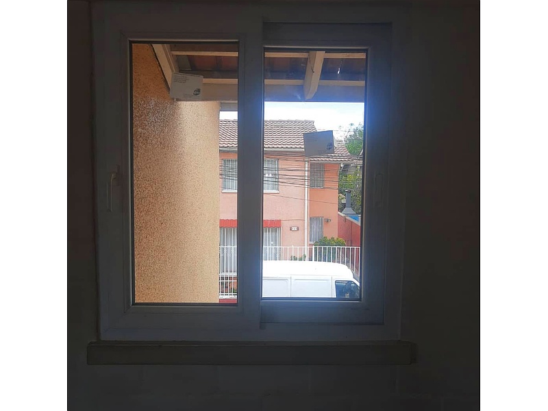 Ventana corrediza de aluminio Chile