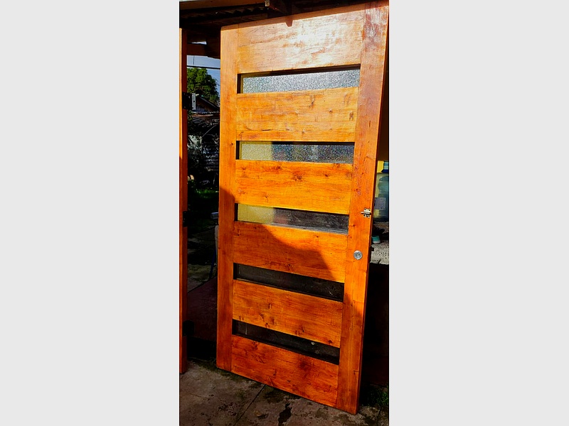 puerta cafe terracota grande 5 ventanas chile