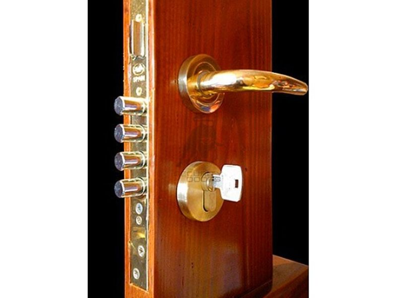 Puertas de seguridad anti robo estándar Chile
