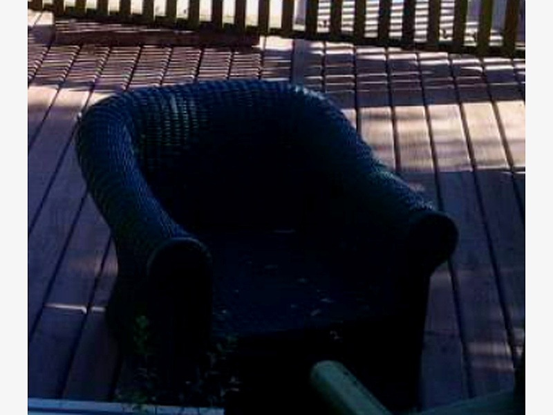 sillon negro pequeño chile