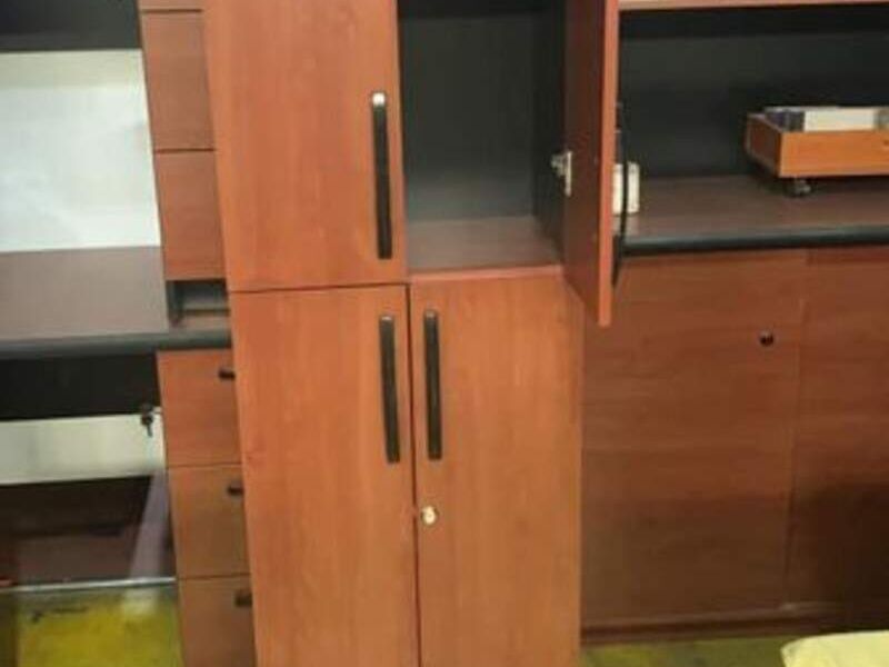 Archivador con puertas