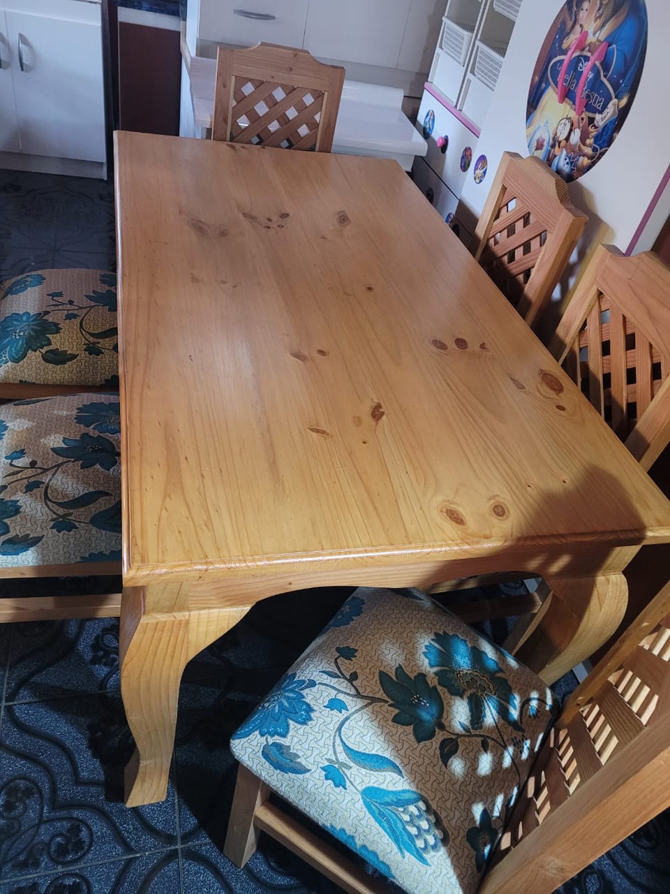 SalaComedor de madera 6 puestos Chile