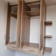 Repisas de dormitorio de madera Chile