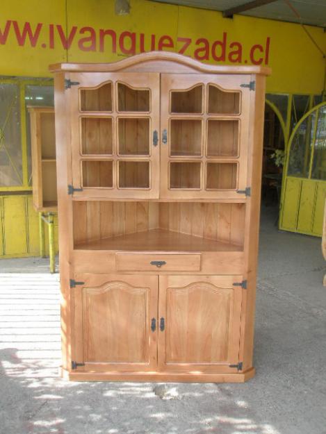 Vitrina de sala de madera Chile