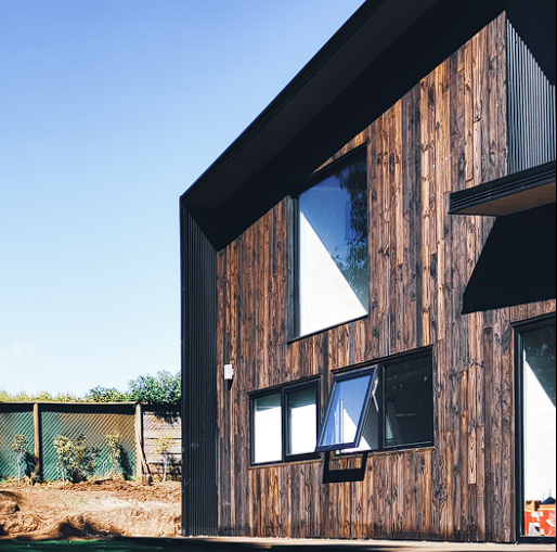 Arquitectura de vivienda moderna en madera Chile