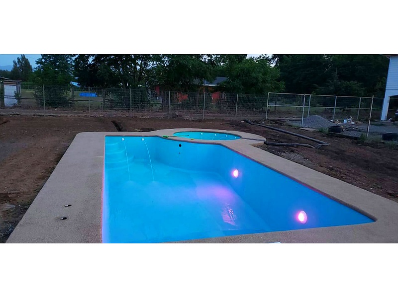Piscina con jacuzzi Chile