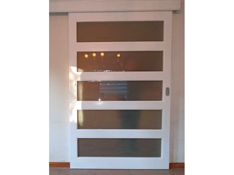 Puerta Estudio Tejo Blanco PVC Chile