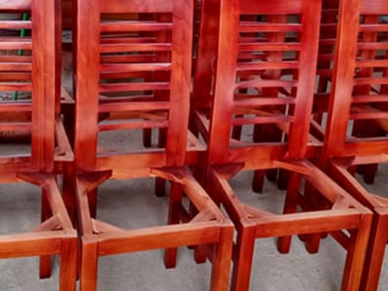 Silla de madera 