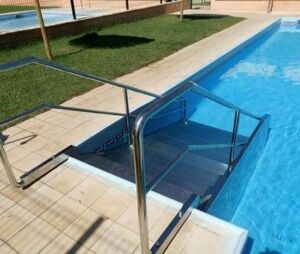 Escaleras y Barandillas para Piscinas